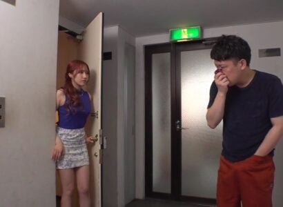 Lộ clip cắt cảnh thủ dâm bằng quần lót của cô hàng xóm